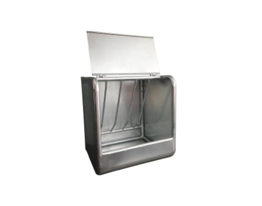Rugged Ranch Heavy-Duty Feeder