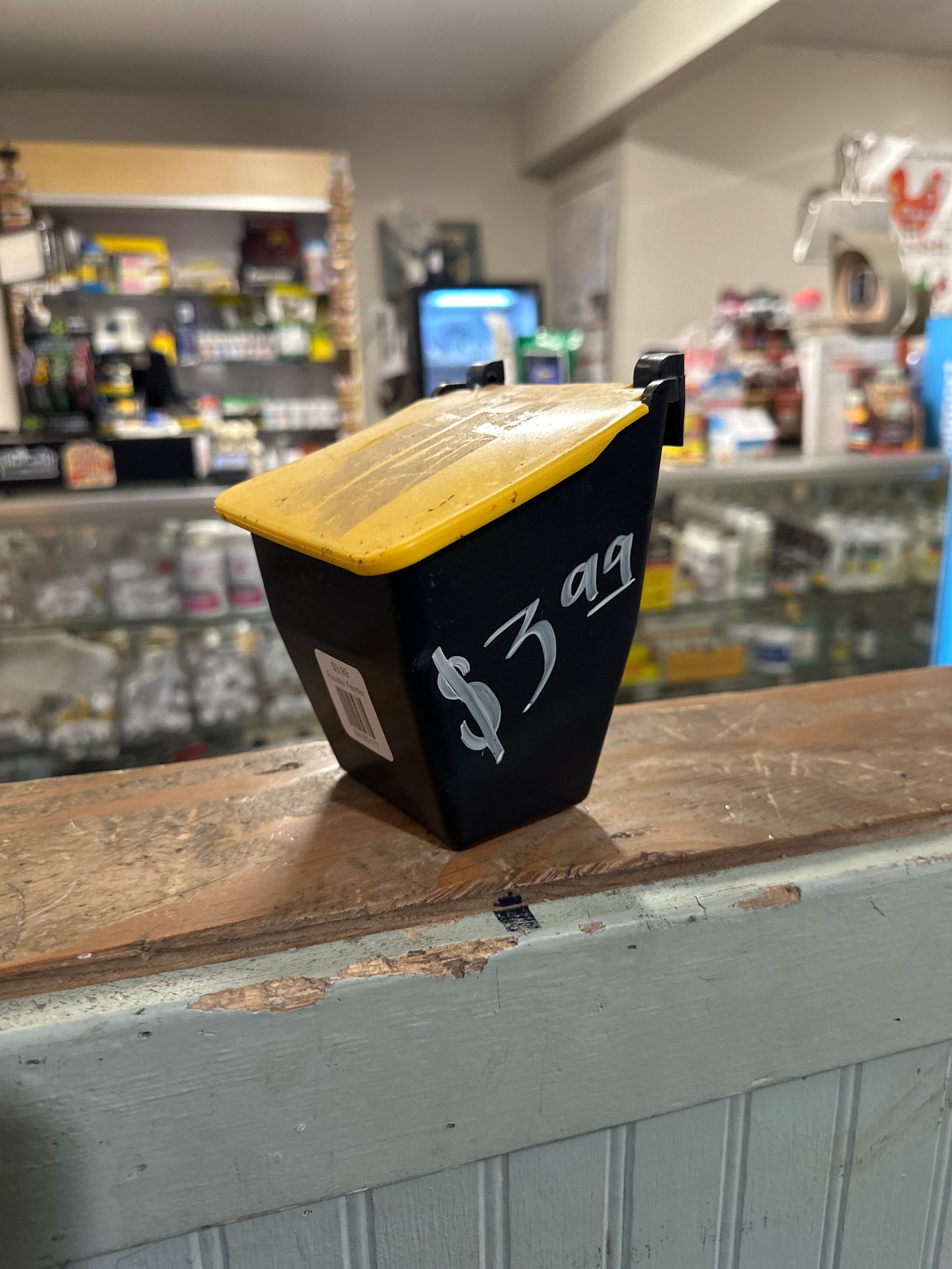 Feed Cups